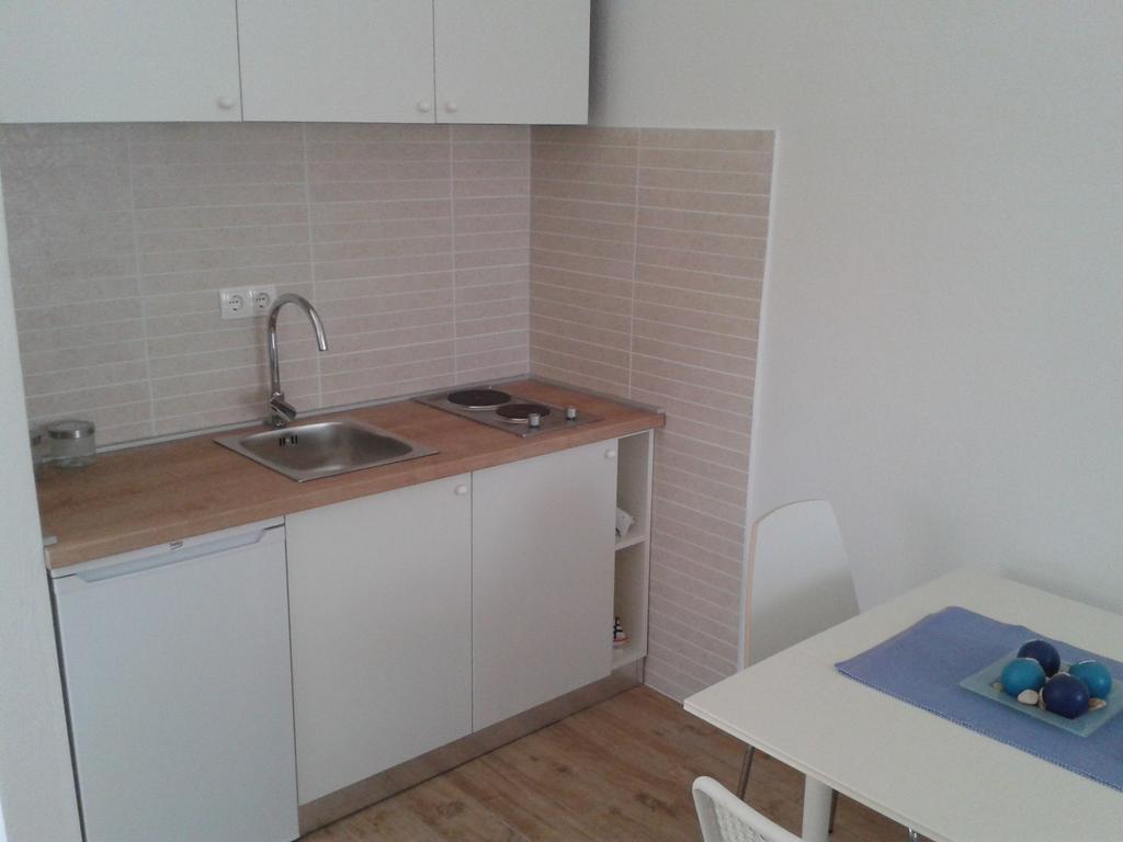 Viola Apartment & Free Parking Шибеник Экстерьер фото